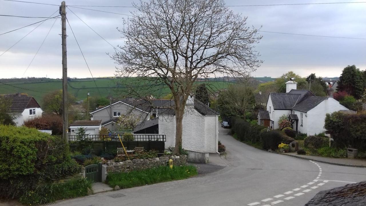 The Weary Friar Inn Pillaton Bagian luar foto