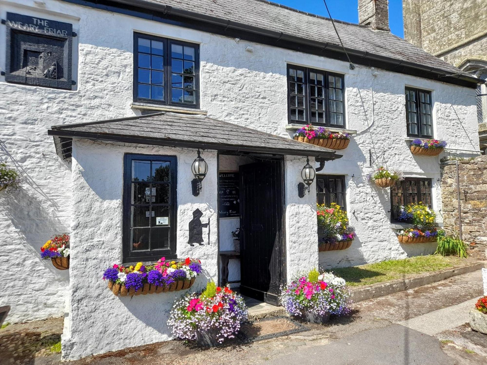 The Weary Friar Inn Pillaton Bagian luar foto