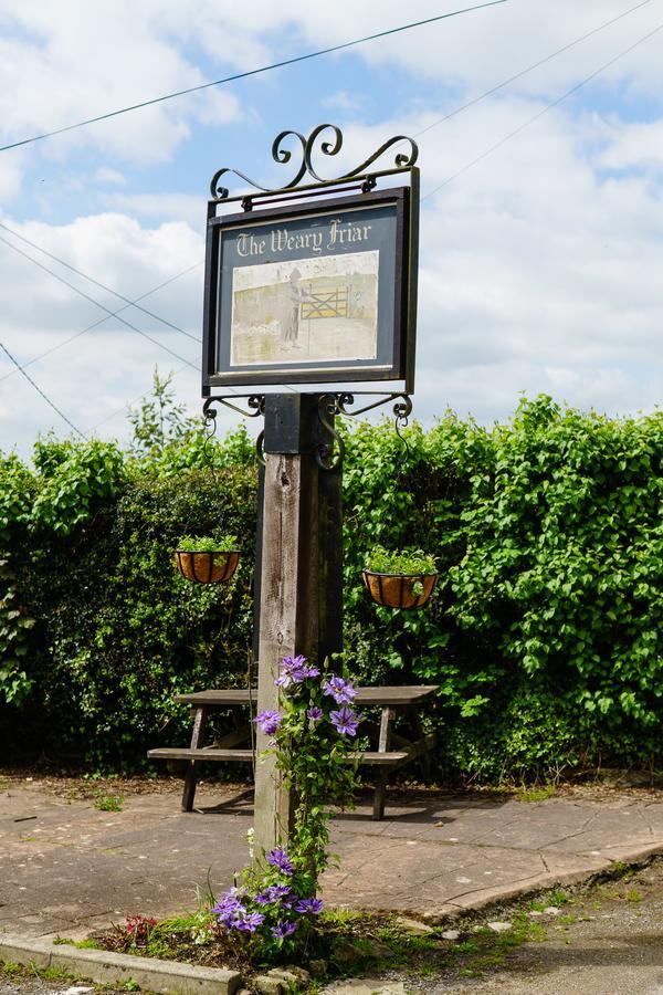 The Weary Friar Inn Pillaton Bagian luar foto